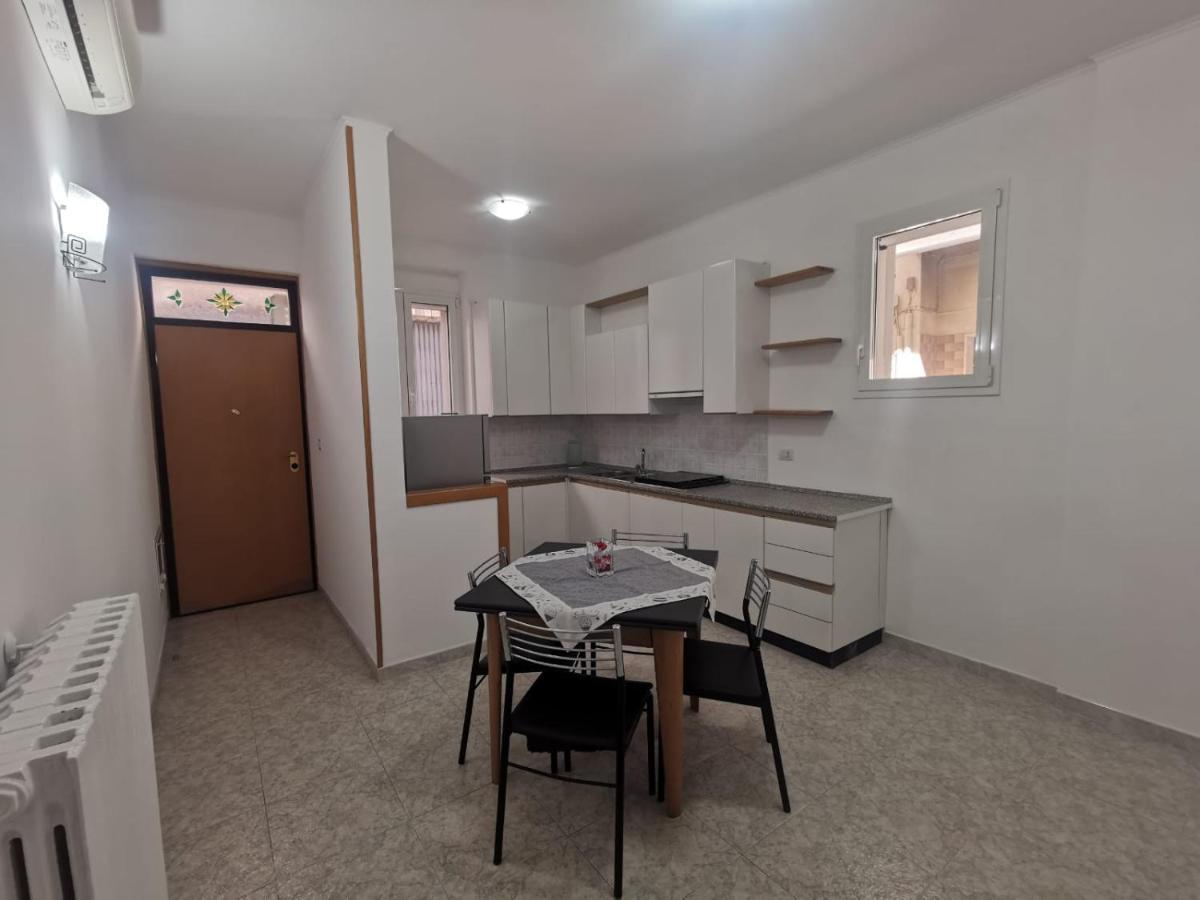 Casa Aquila Apartment กัลลีโปลี ภายนอก รูปภาพ